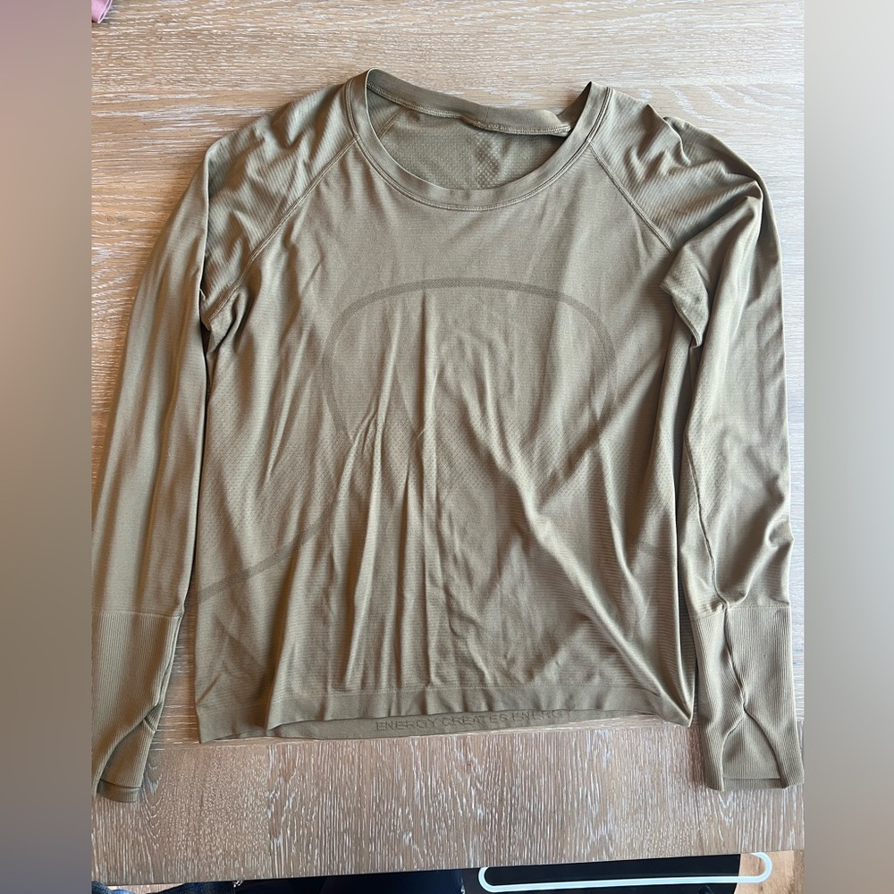 Lululemon Swiftly Tech long sleeve size 18